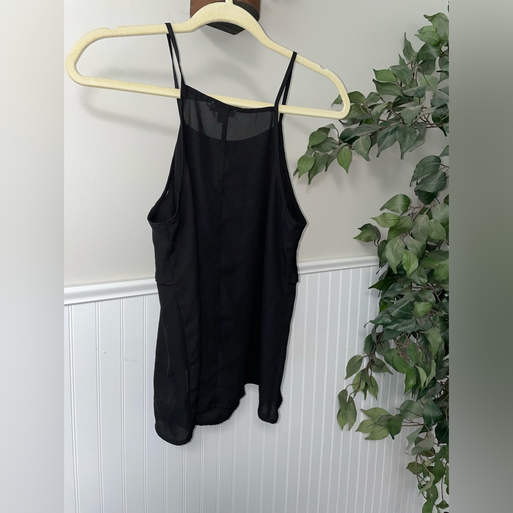 Black Lily White Top - Picture 4 of 5